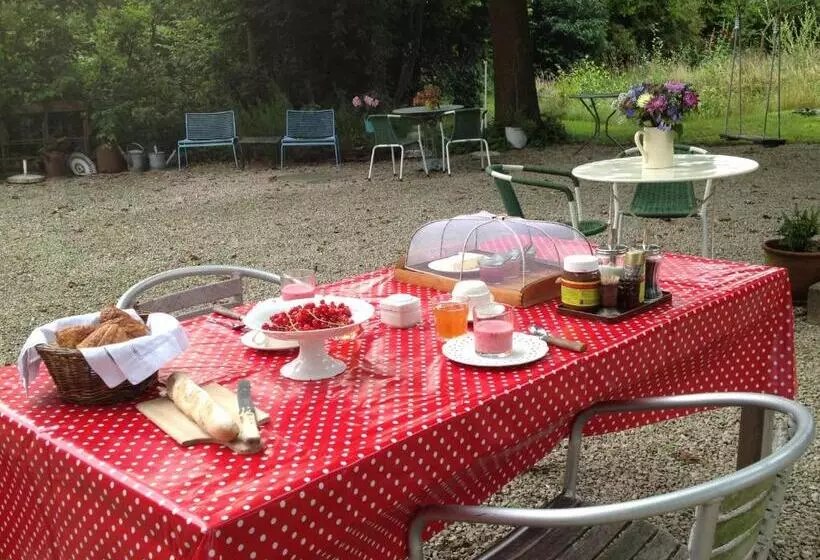 Aamiaismajoitus (B&B) De Weide Wereld