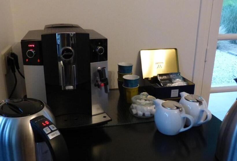 تختخواب و صبحانه Dorre Pean