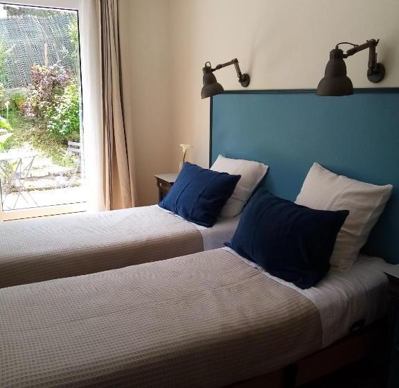 تختخواب و صبحانه Dorre Pean