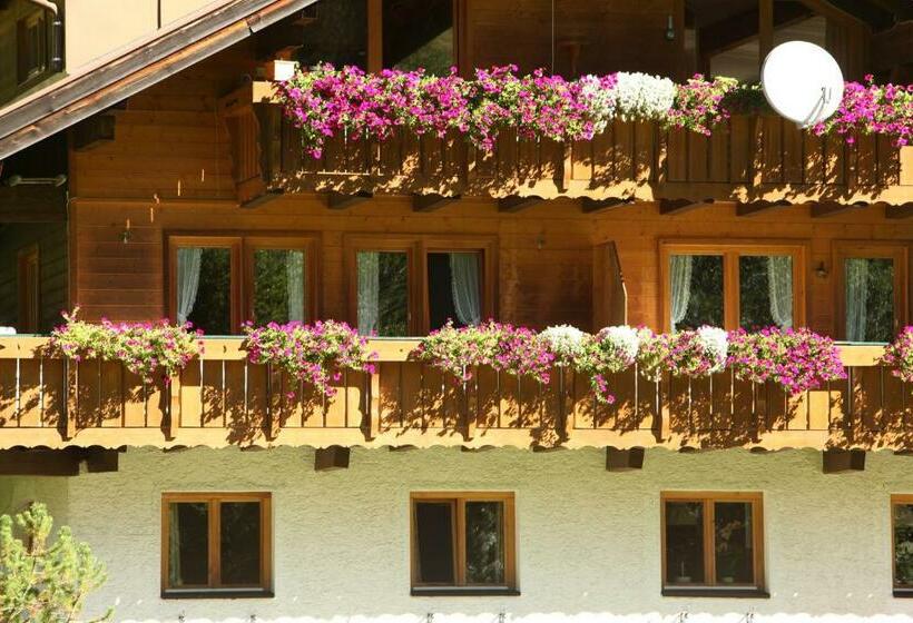 مبيت وإفطار Haus Derra