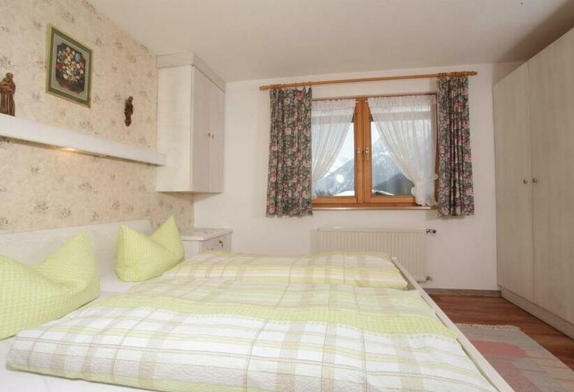 مبيت وإفطار Haus Derra