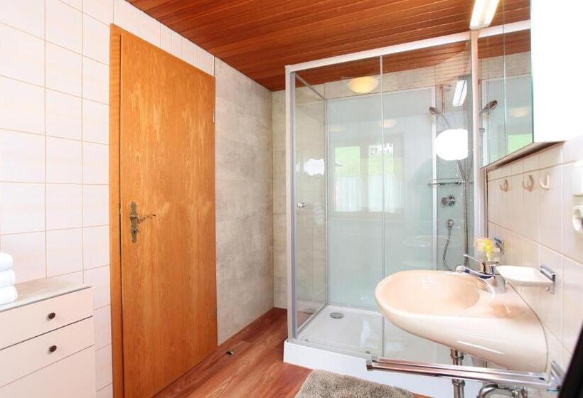 مبيت وإفطار Haus Derra