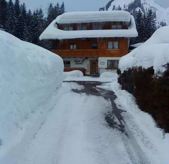 Aamiaismajoitus (B&B) Haus Derra