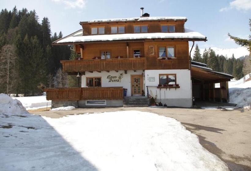 مبيت وإفطار Haus Derra