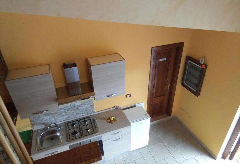 민박 Beb Le Frattocchie