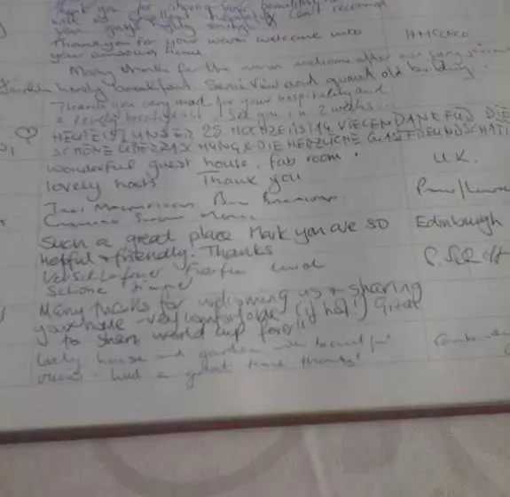 تختخواب و صبحانه Maison De L Orb