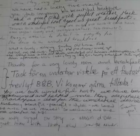 تختخواب و صبحانه Maison De L Orb