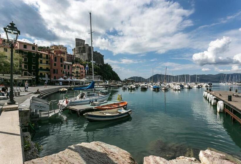 펜션 Al Molo Sea View Rooms