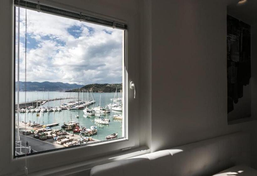 펜션 Al Molo Sea View Rooms