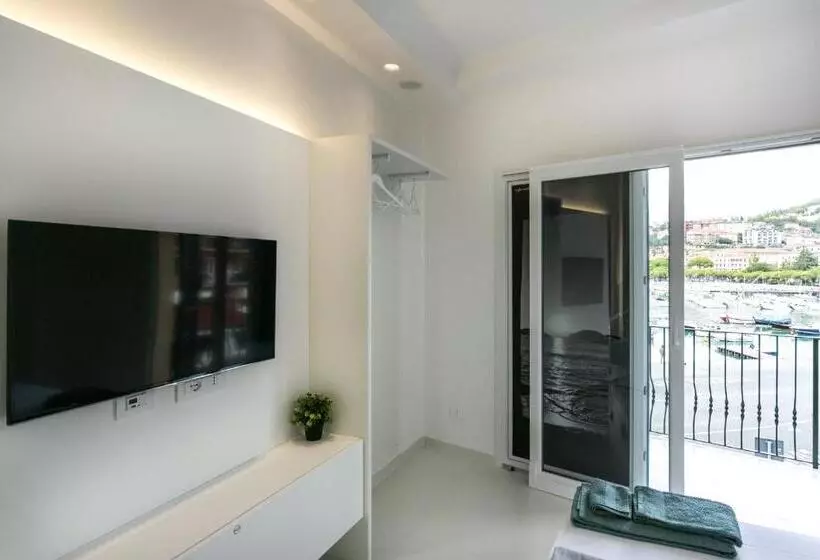 Majatalo Al Molo Sea View Rooms