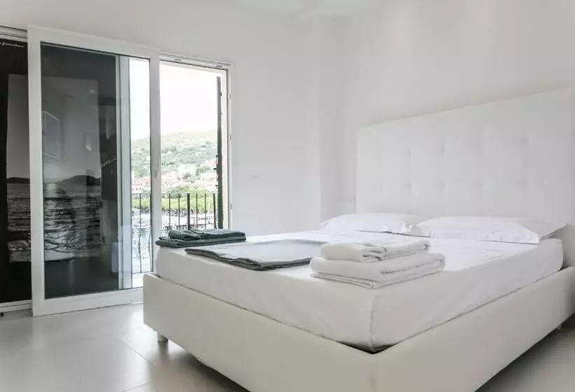 Majatalo Al Molo Sea View Rooms