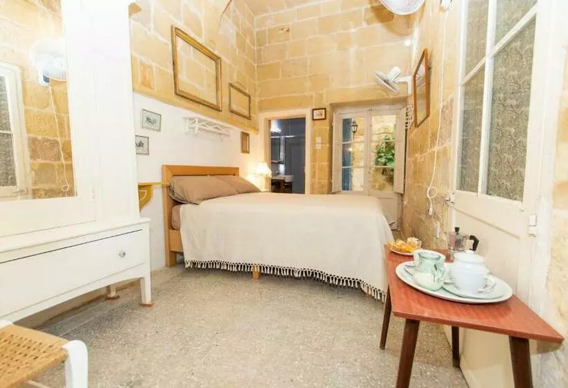 پانسیون Maria Townhouse Heart Of Victoria B&b