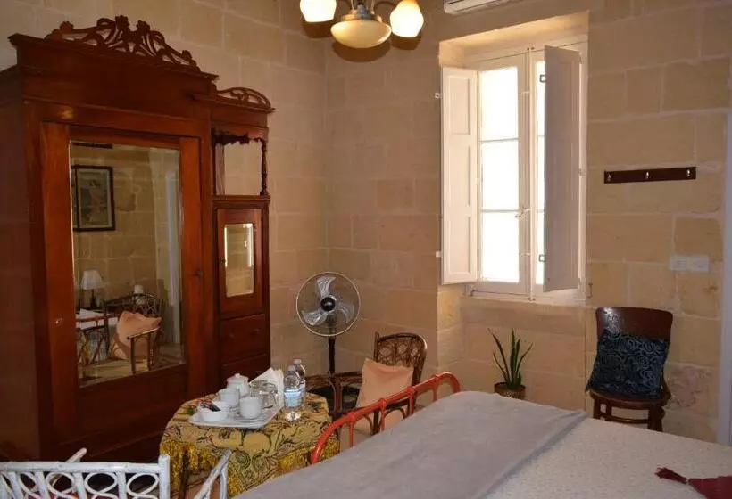 پانسیون Maria Townhouse Heart Of Victoria B&b