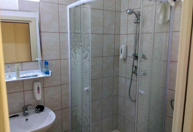 بنسيون Randevu