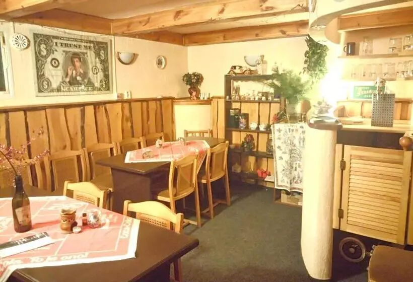 Majatalo Penzion Havaj