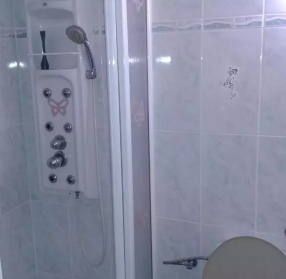 Majatalo Penzion Havaj