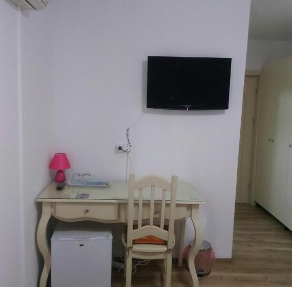 بنسيون Randevu