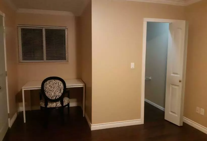 ペンション Vancouver Jenny S Guesthouse