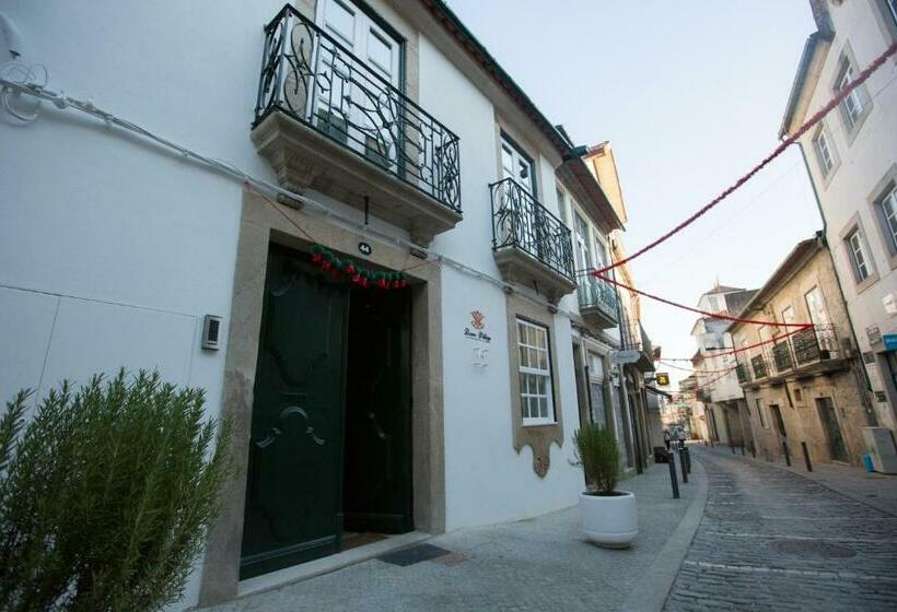 هاستل Douro Village
