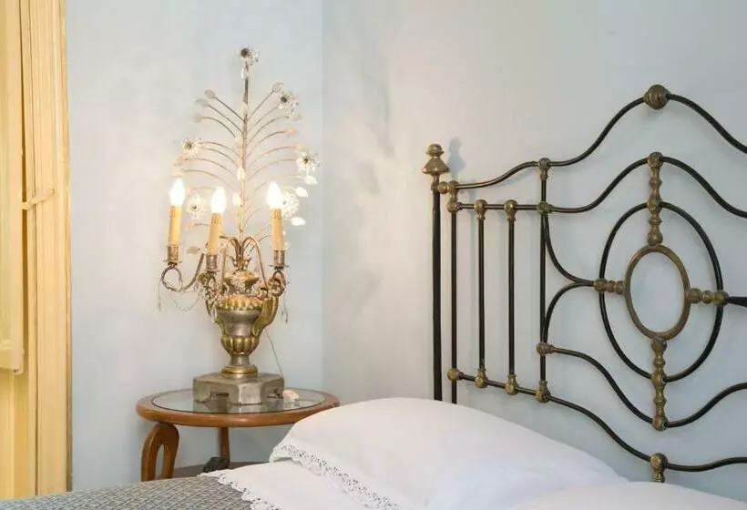 Aamiaismajoitus (B&B) Dimora La Commare