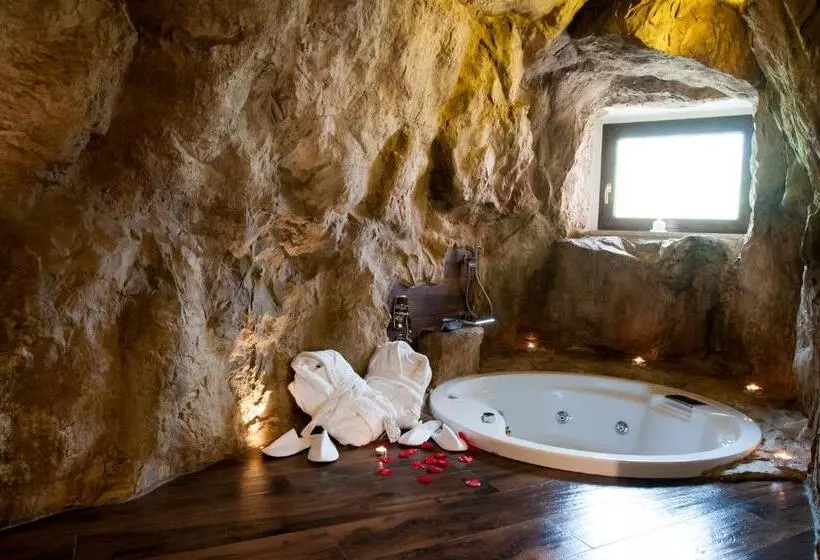 B&b La Casa Nella Roccia