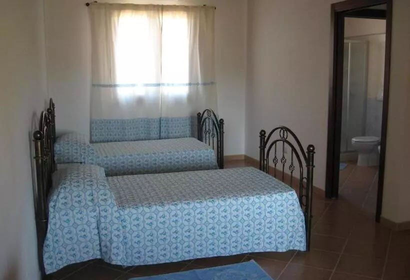 ベッドアンドブレックファースト Agriturismo Is Solinas