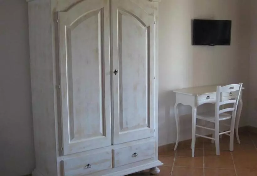 ベッドアンドブレックファースト Agriturismo Is Solinas