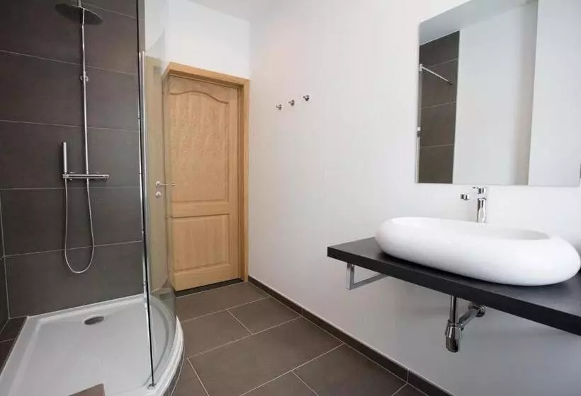 ベッドアンドブレックファースト Elysian