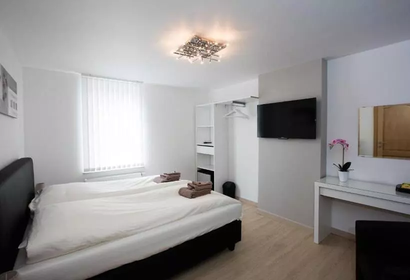 ベッドアンドブレックファースト Elysian