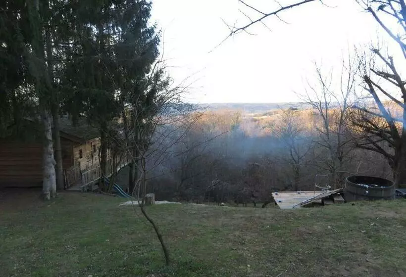 Aamiaismajoitus (B&B) La Cabane Aux Sapins