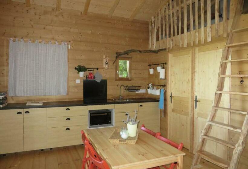 ベッドアンドブレックファースト La Cabane Aux Sapins