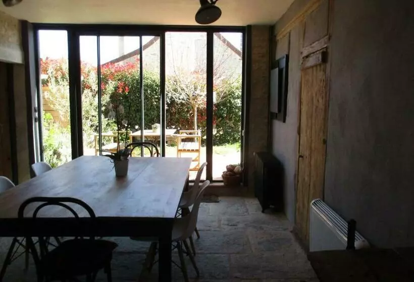 Aamiaismajoitus (B&B) La Grange Aux Hirondelles