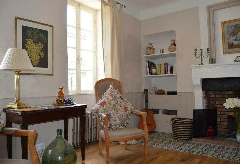 ベッドアンドブレックファースト La Vieille Distillerie