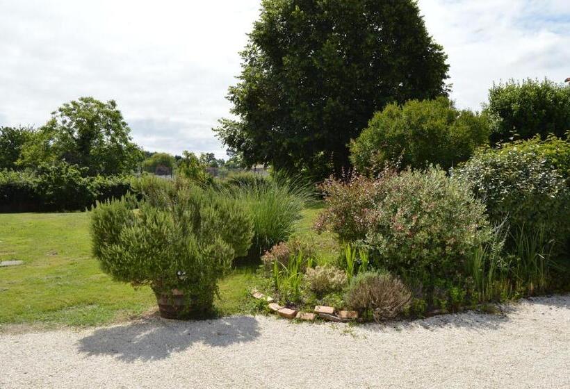 ベッドアンドブレックファースト La Vieille Distillerie