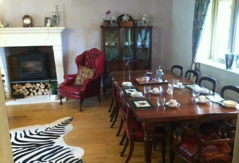 East Dunster Deer Farm B&b