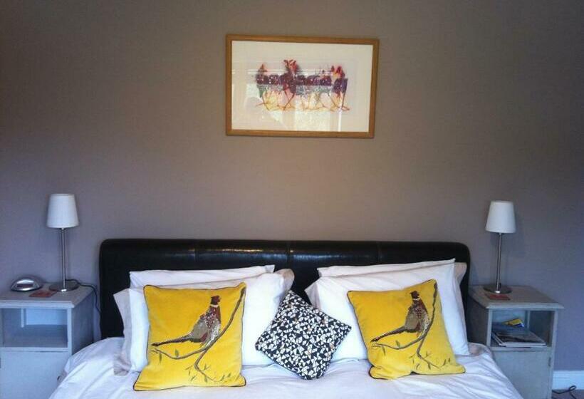 East Dunster Deer Farm B&b