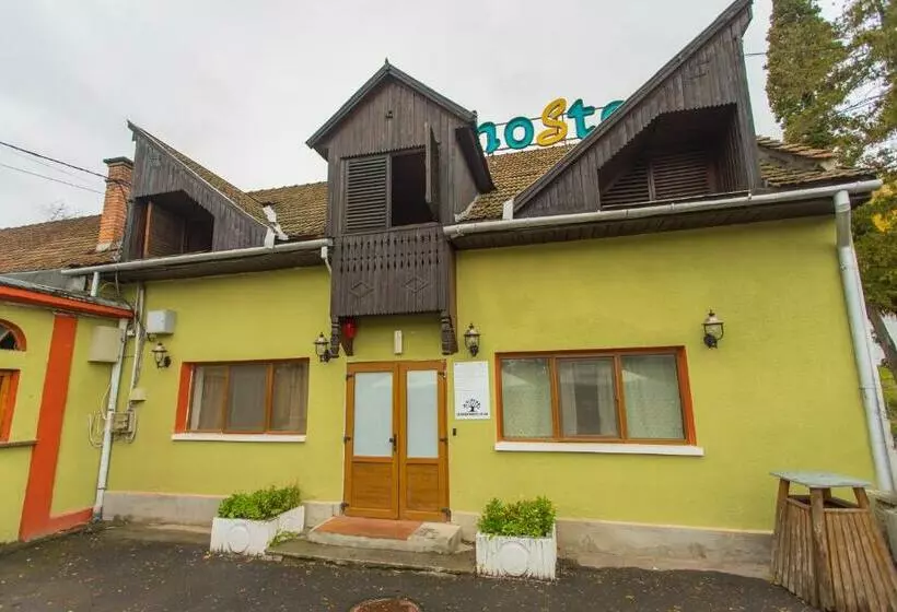 Green Hostel