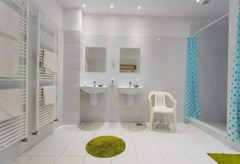 Green Hostel