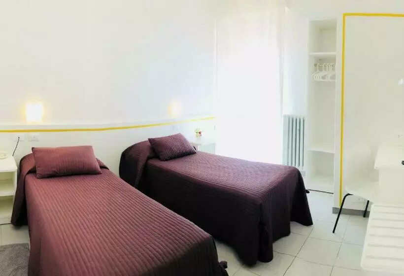 Hotelli Albergo Ester