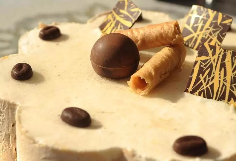 Hotelli Albergo Ester