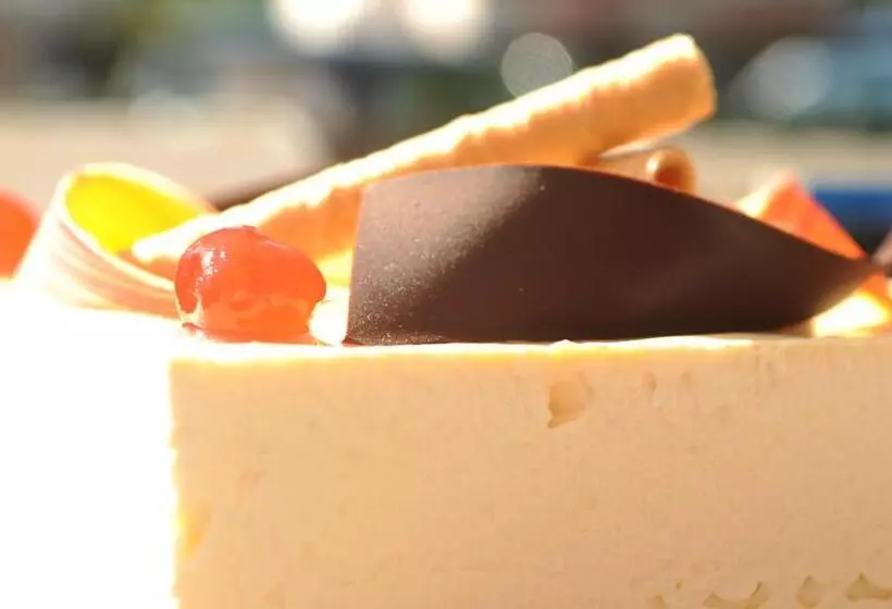 Hotelli Albergo Ester