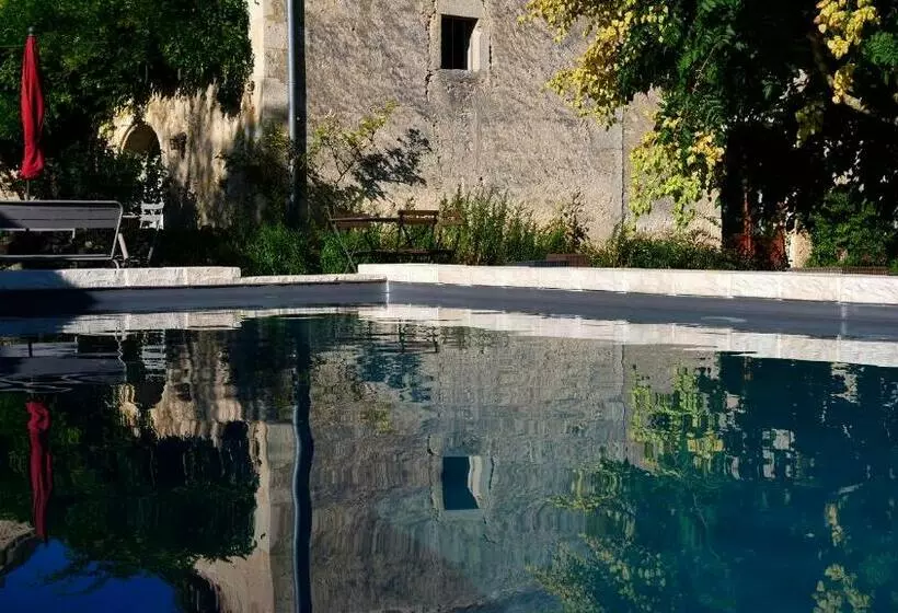 Majatalo Le Clos Des Abeilles