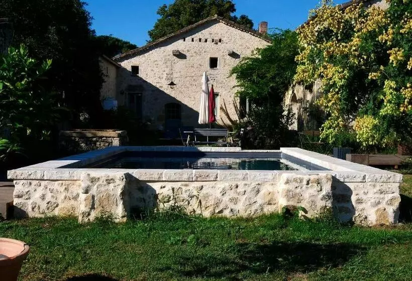 Majatalo Le Clos Des Abeilles