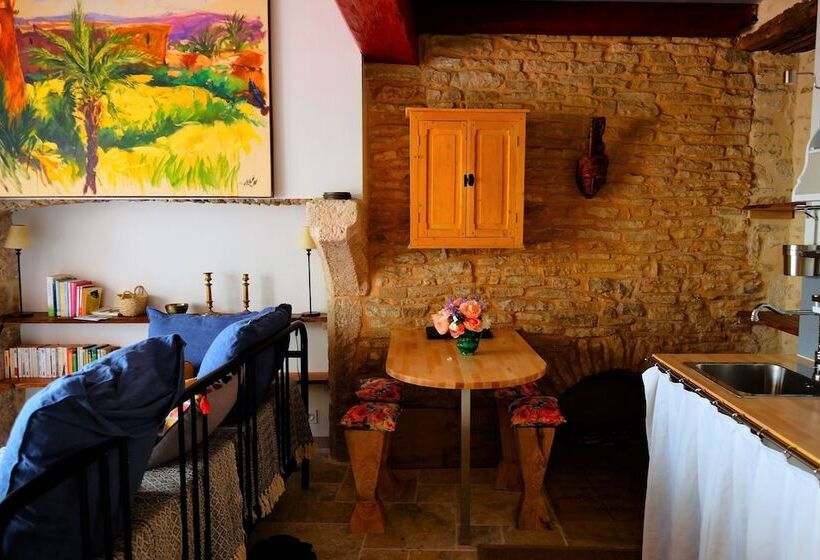 Пансион Le Gratin Mondain