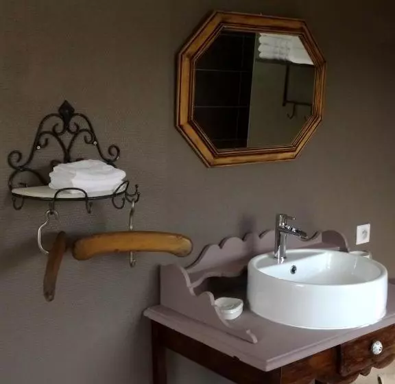 Aamiaismajoitus (B&B) Au Bois Dormant