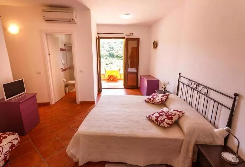 ベッドアンドブレックファースト La Colbula