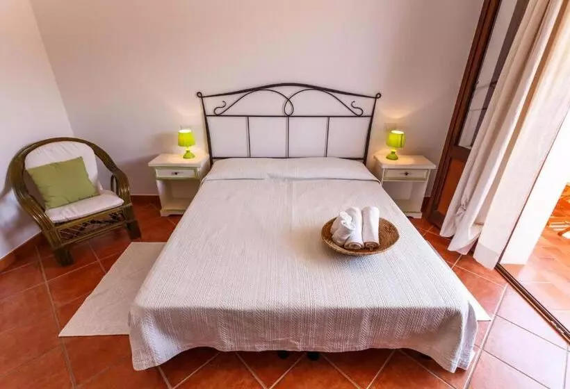 ベッドアンドブレックファースト La Colbula