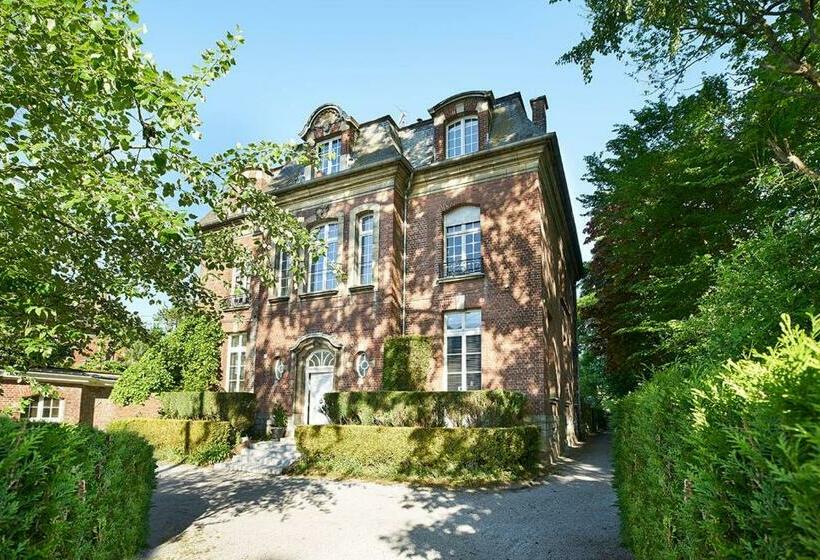 ベッドアンドブレックファースト Queen Christine