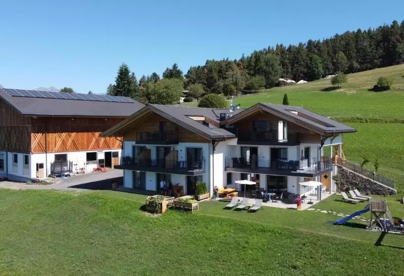 ホテル Platiederhof