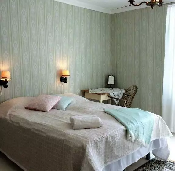 Hotelli Tiittalan Kartano